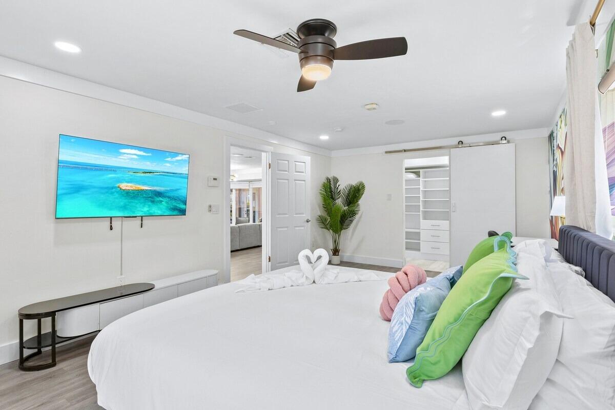 CORAL RIDGE ISLES - Residential