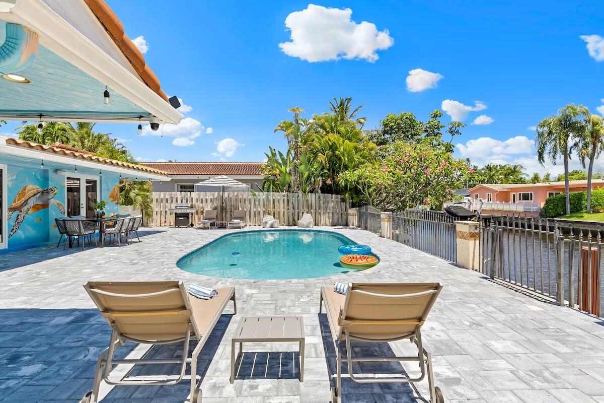 CORAL RIDGE ISLES - Residential