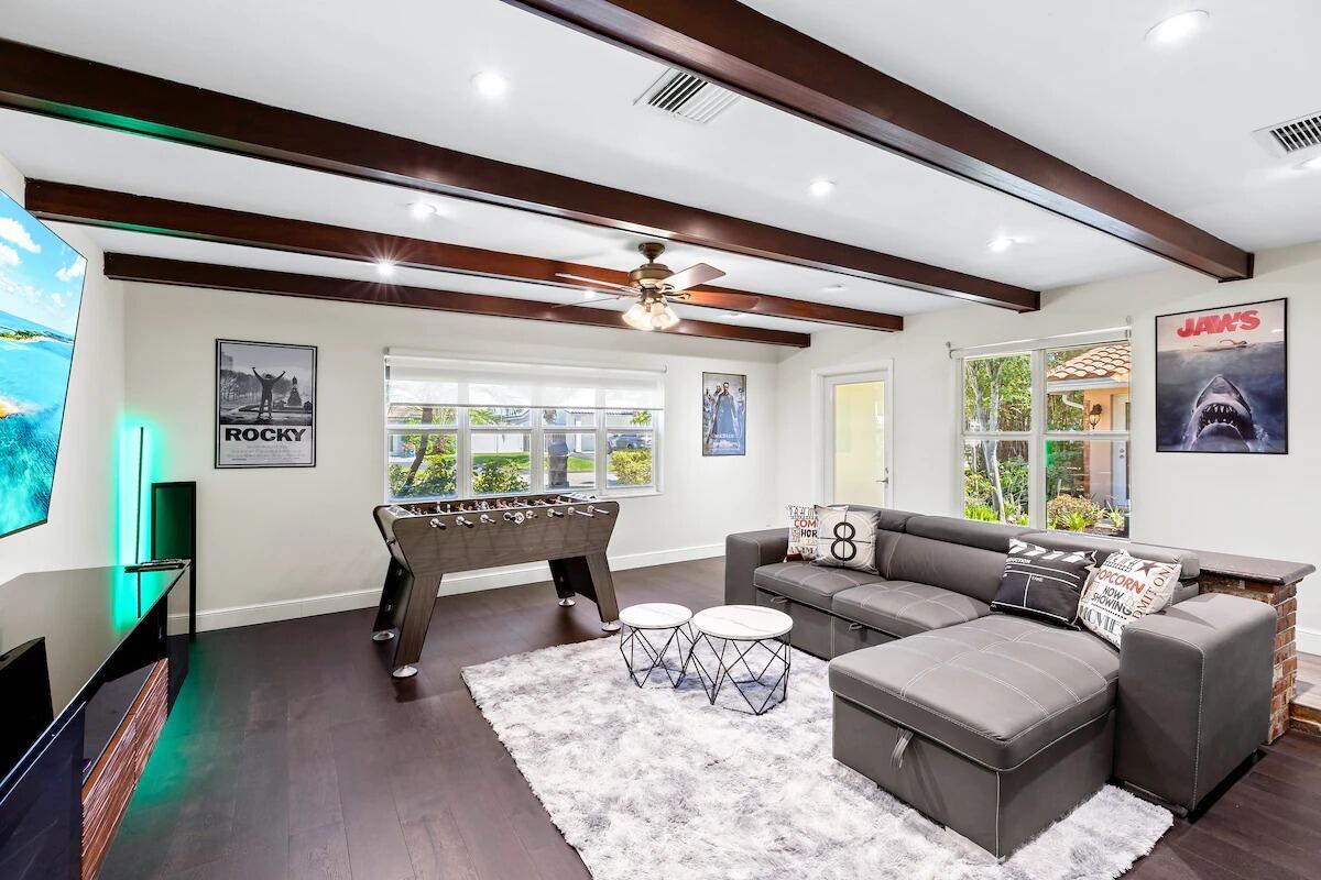 CORAL RIDGE ISLES - Residential