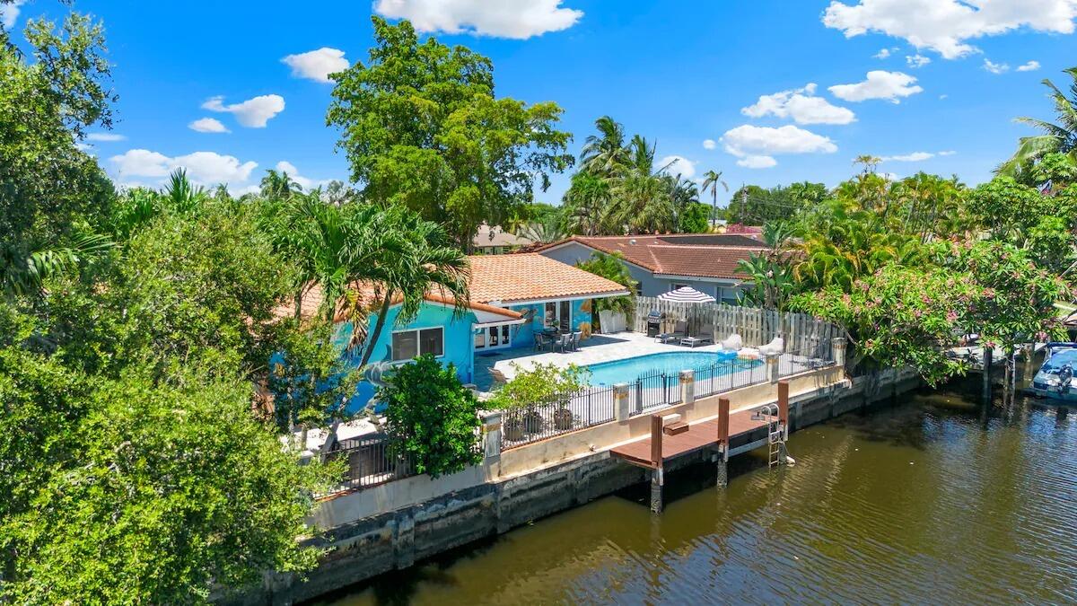 CORAL RIDGE ISLES - Residential