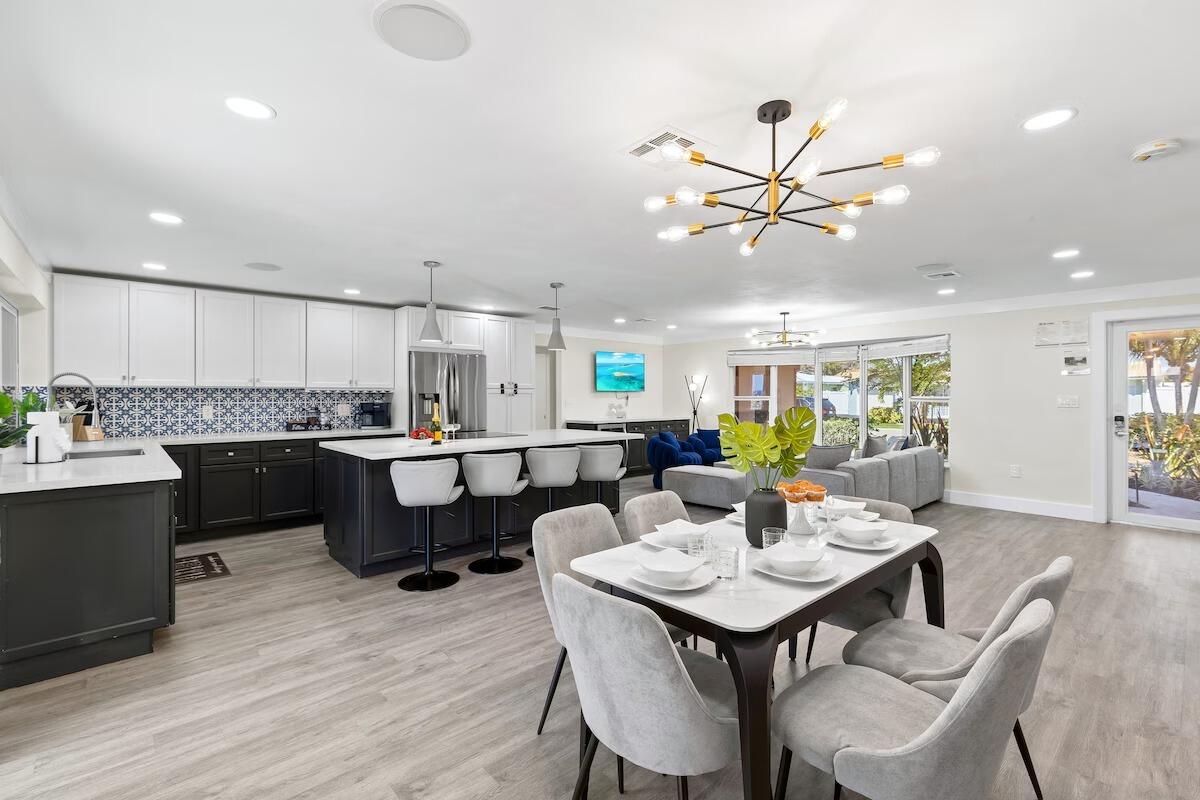 CORAL RIDGE ISLES - Residential