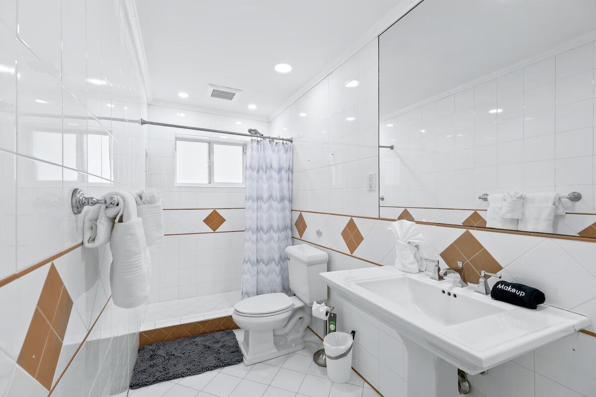 CORAL RIDGE ISLES - Residential