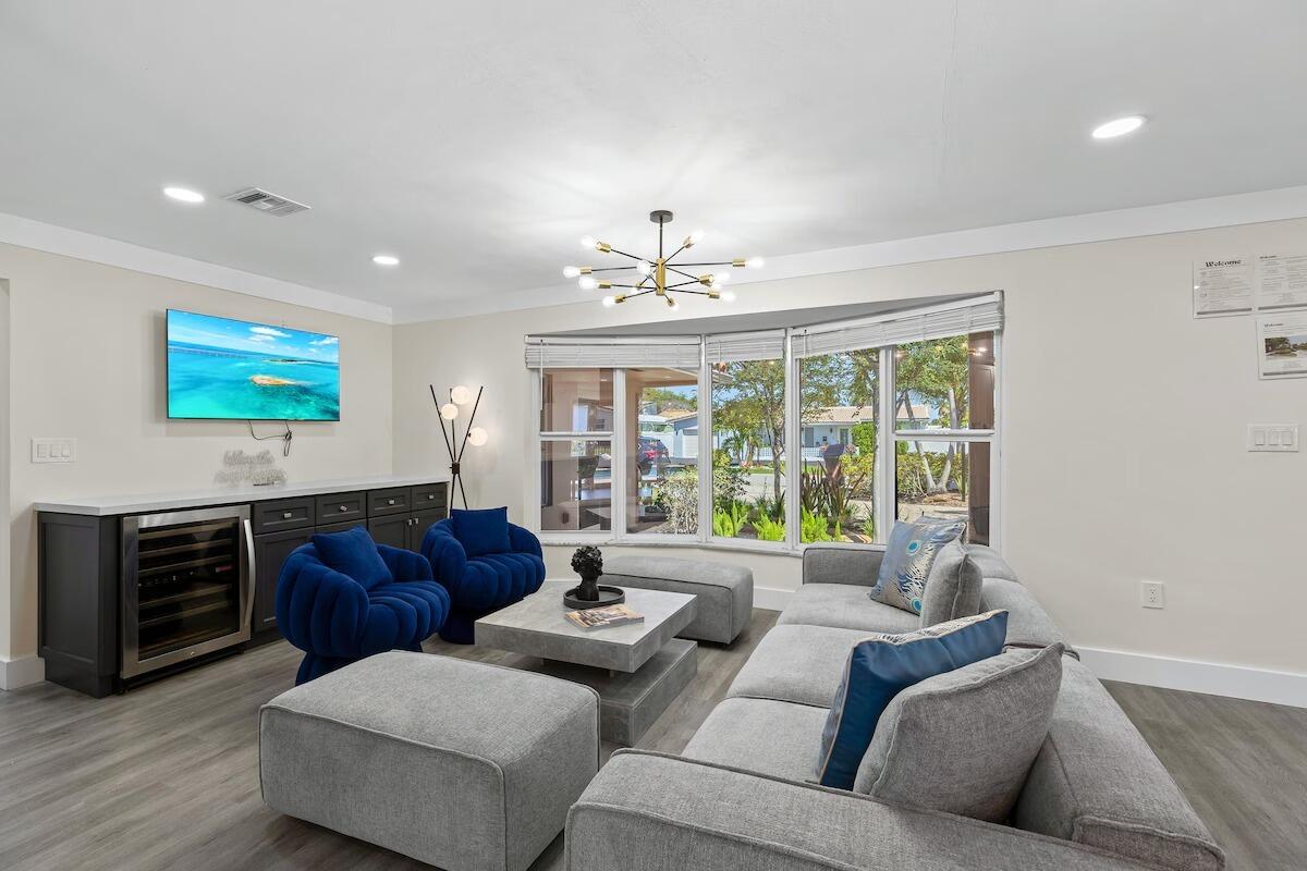 CORAL RIDGE ISLES - Residential