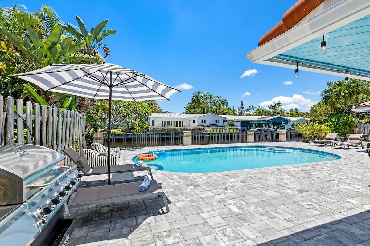 CORAL RIDGE ISLES - Residential