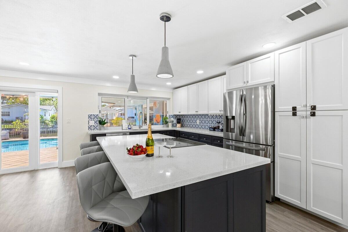 CORAL RIDGE ISLES - Residential