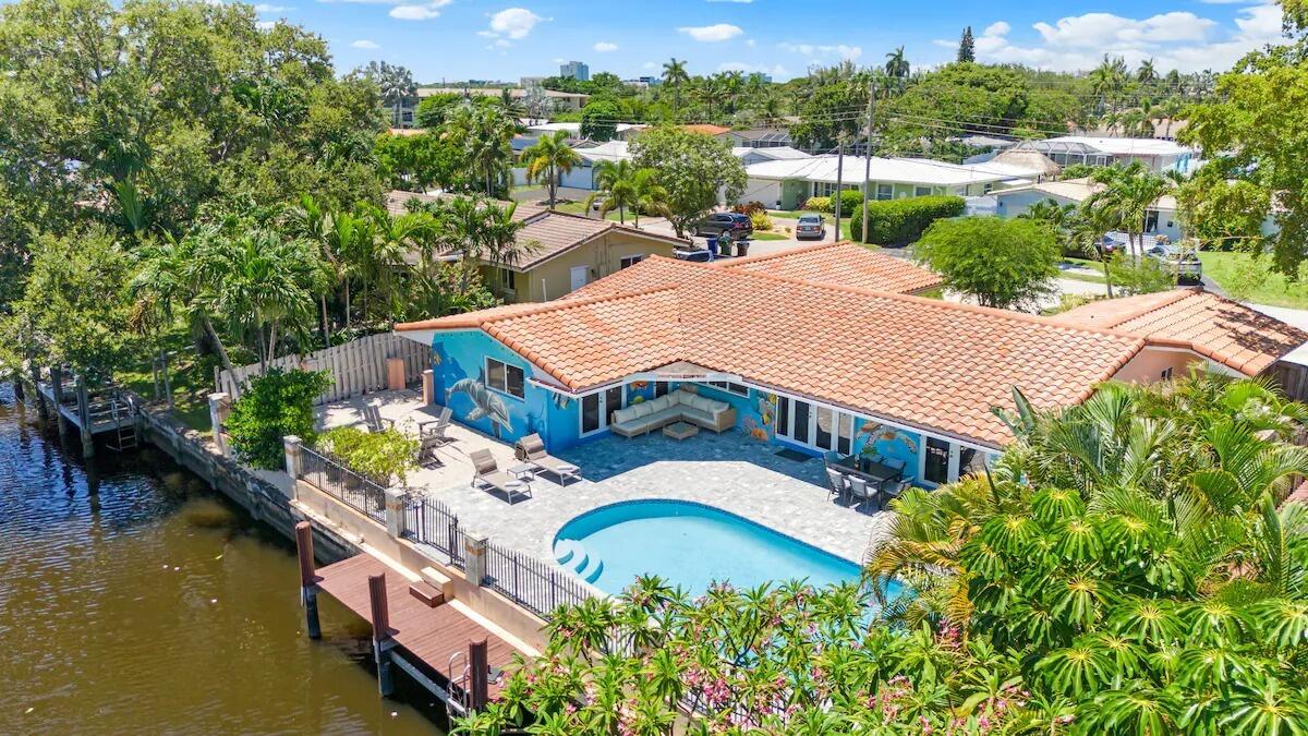 CORAL RIDGE ISLES - Residential