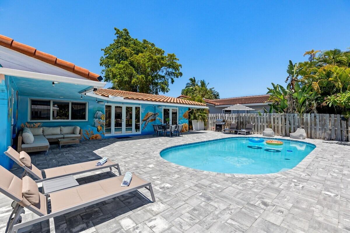 CORAL RIDGE ISLES - Residential