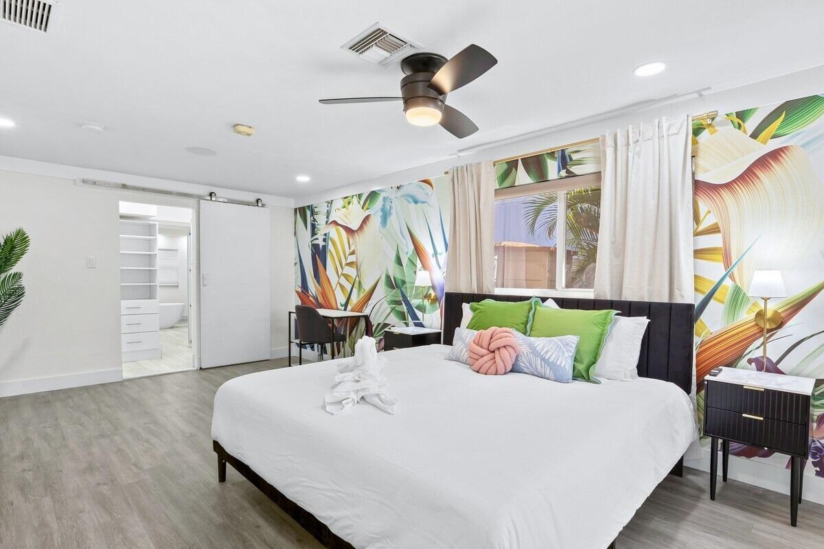 CORAL RIDGE ISLES - Residential