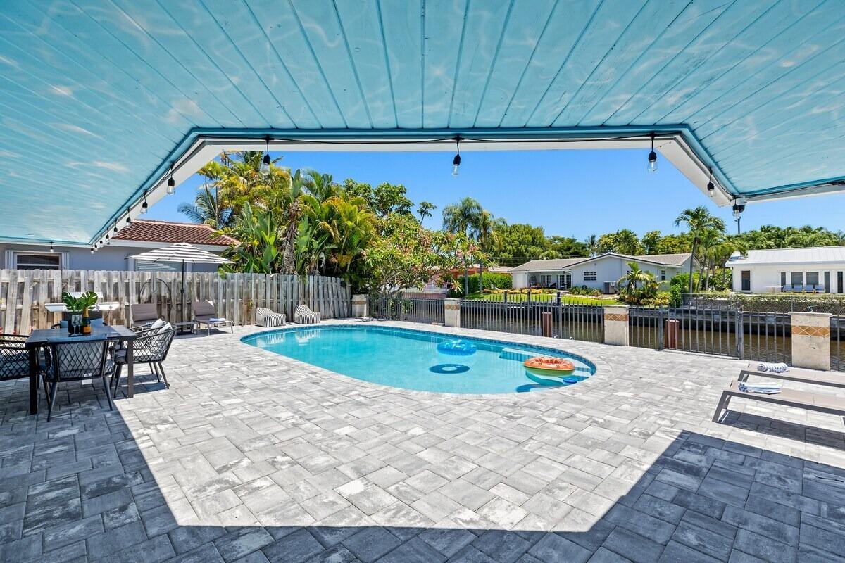 CORAL RIDGE ISLES - Residential
