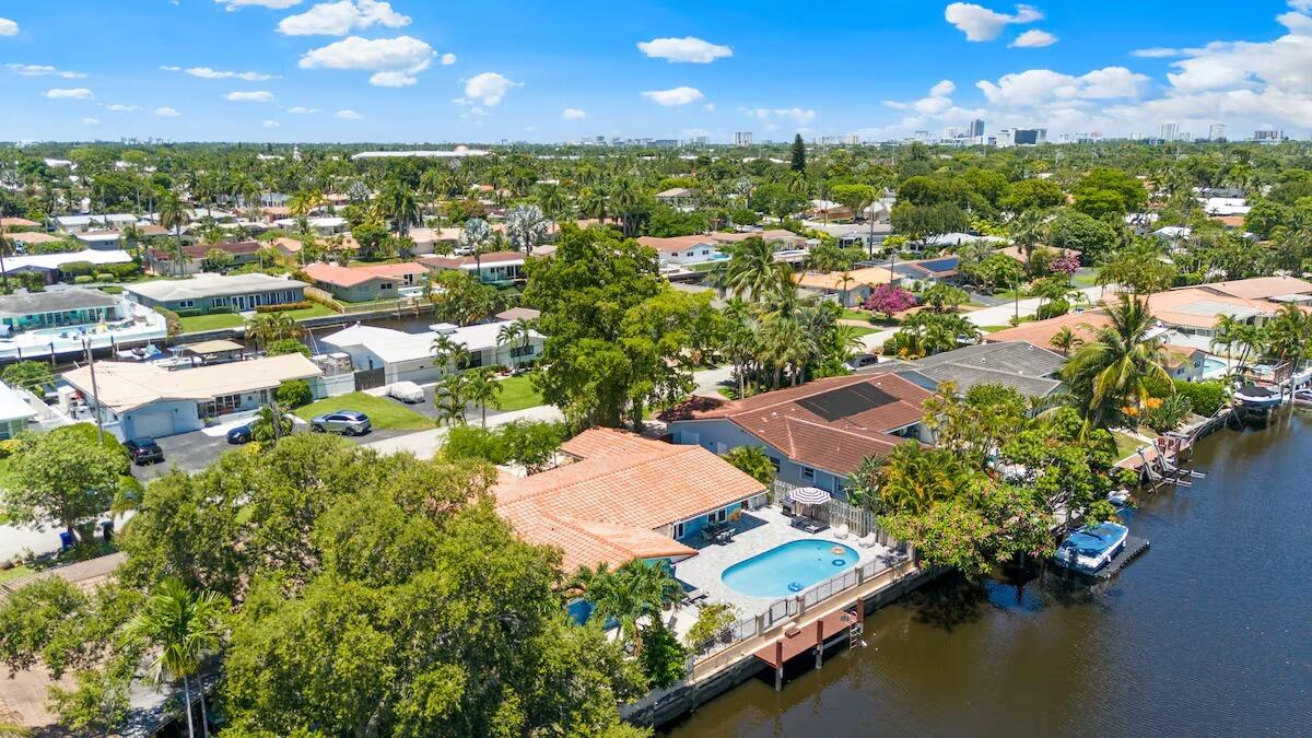 CORAL RIDGE ISLES - Residential