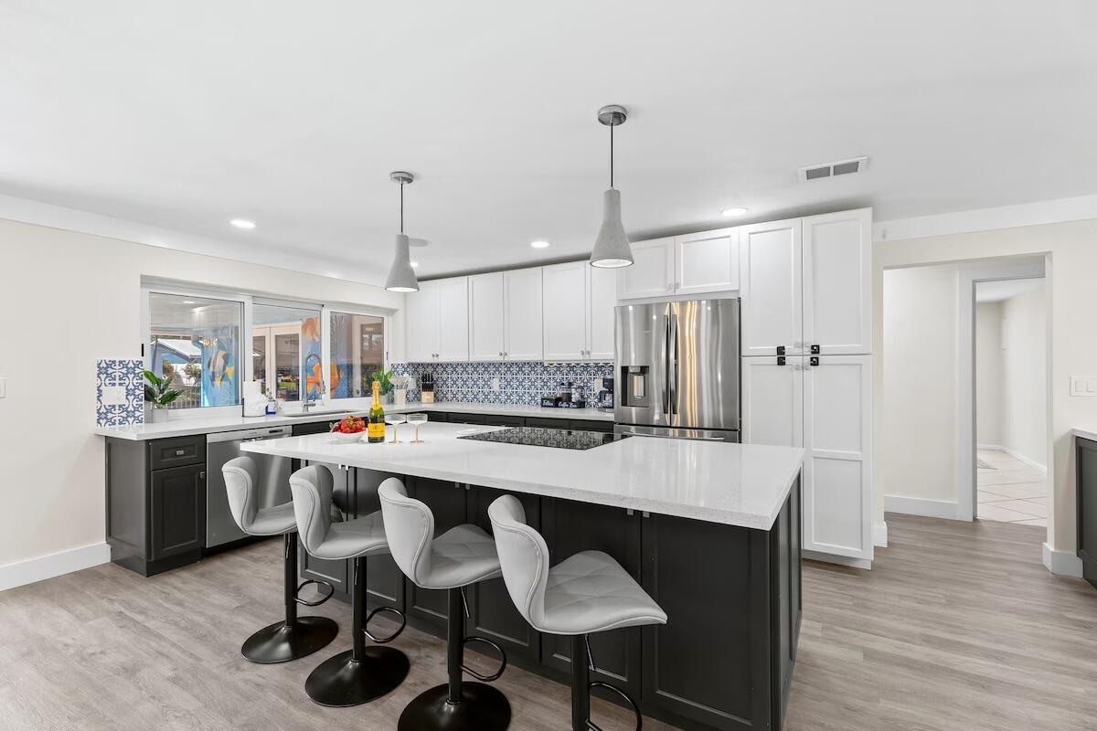 CORAL RIDGE ISLES - Residential
