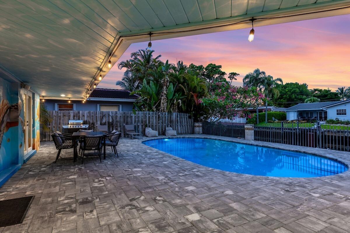 CORAL RIDGE ISLES - Residential