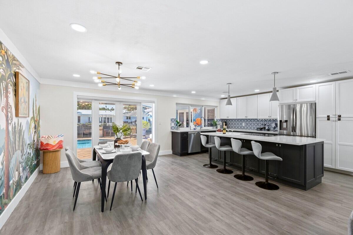 CORAL RIDGE ISLES - Residential
