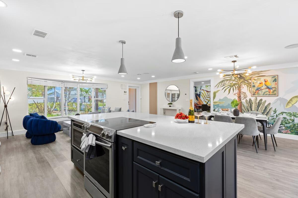 CORAL RIDGE ISLES - Residential