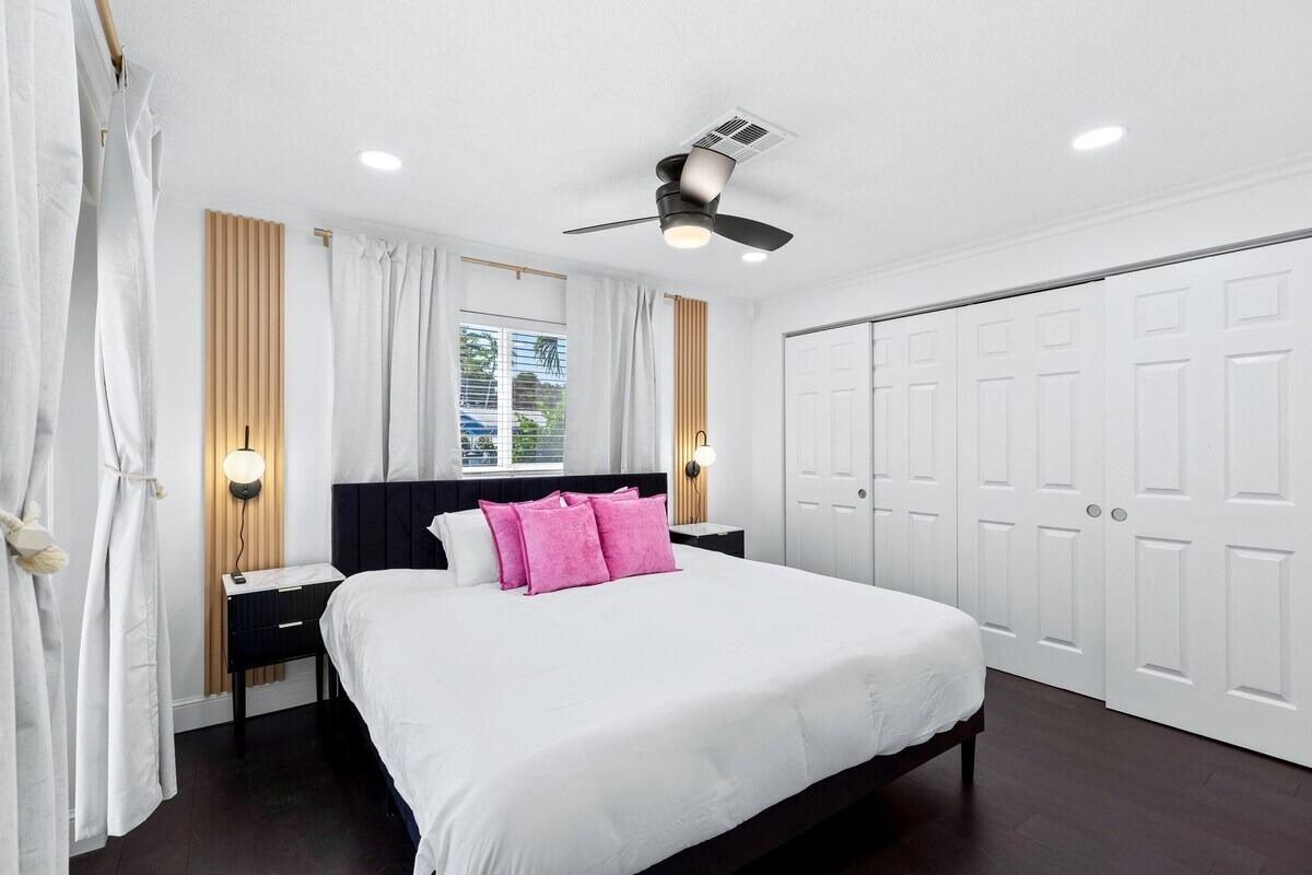 CORAL RIDGE ISLES - Residential