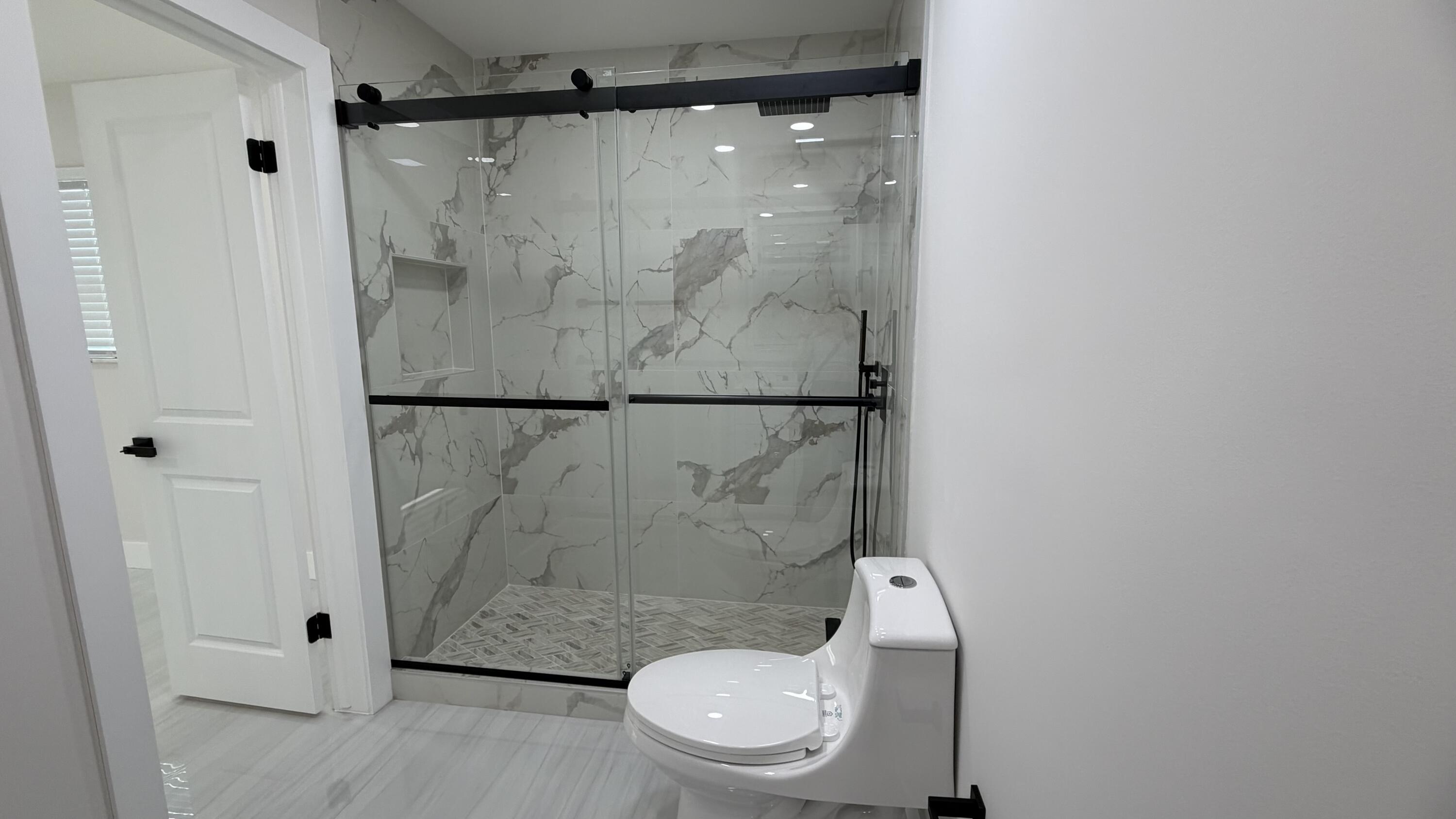 VENETIAN ISLES 3RD SEC - Residential