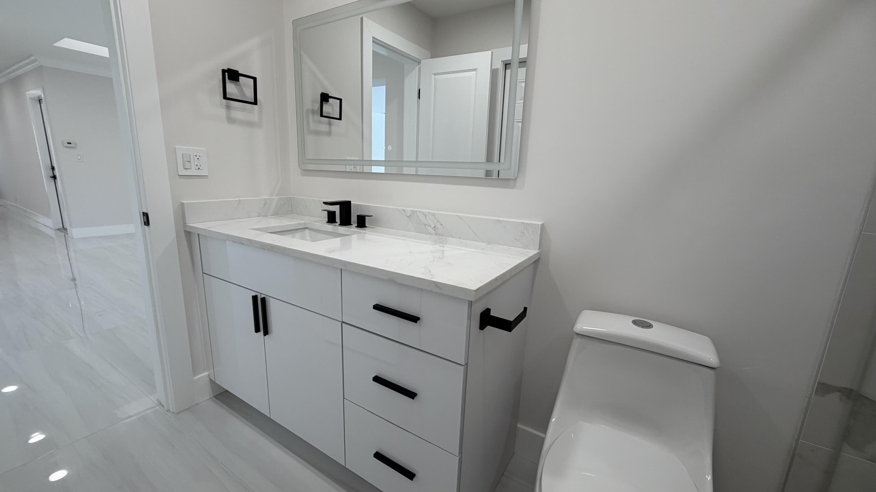 VENETIAN ISLES 3RD SEC - Residential