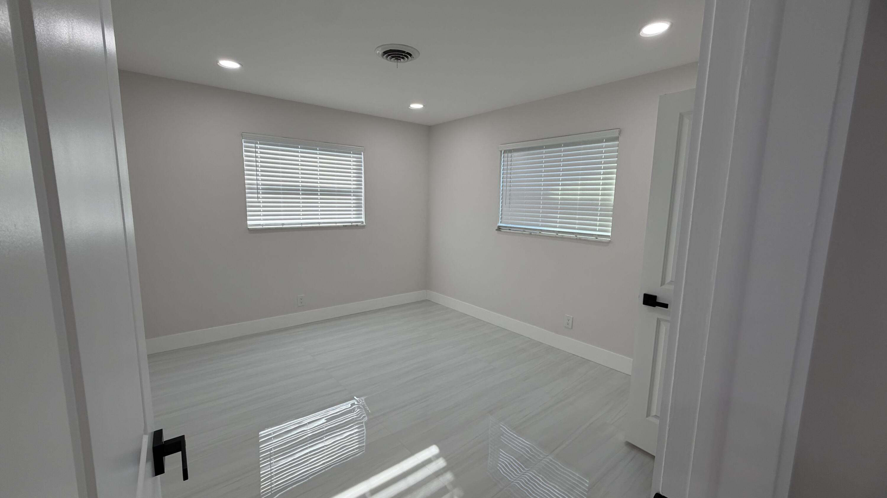 VENETIAN ISLES 3RD SEC - Residential
