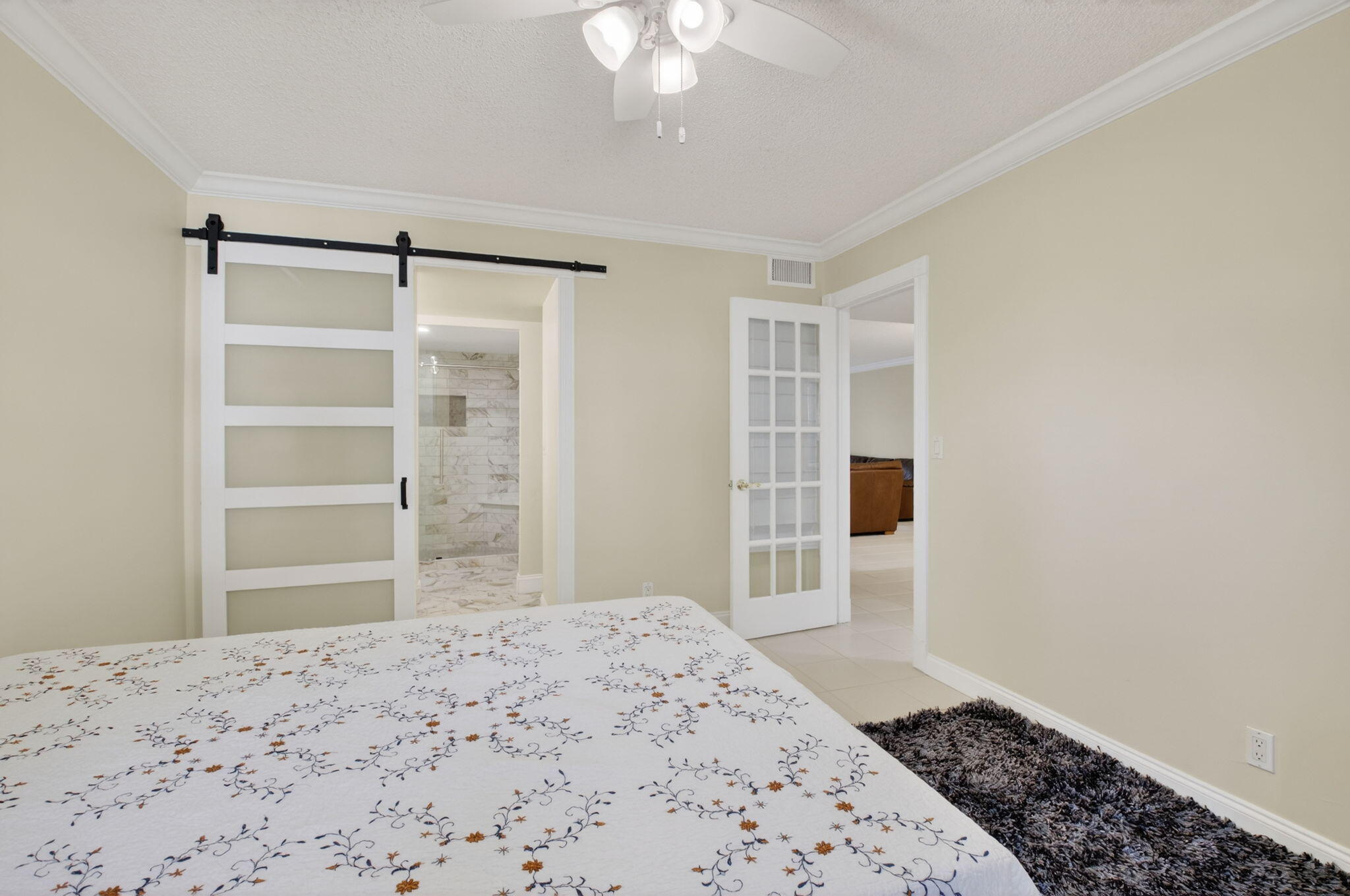 BANYAN COURTS CONDO - Residential