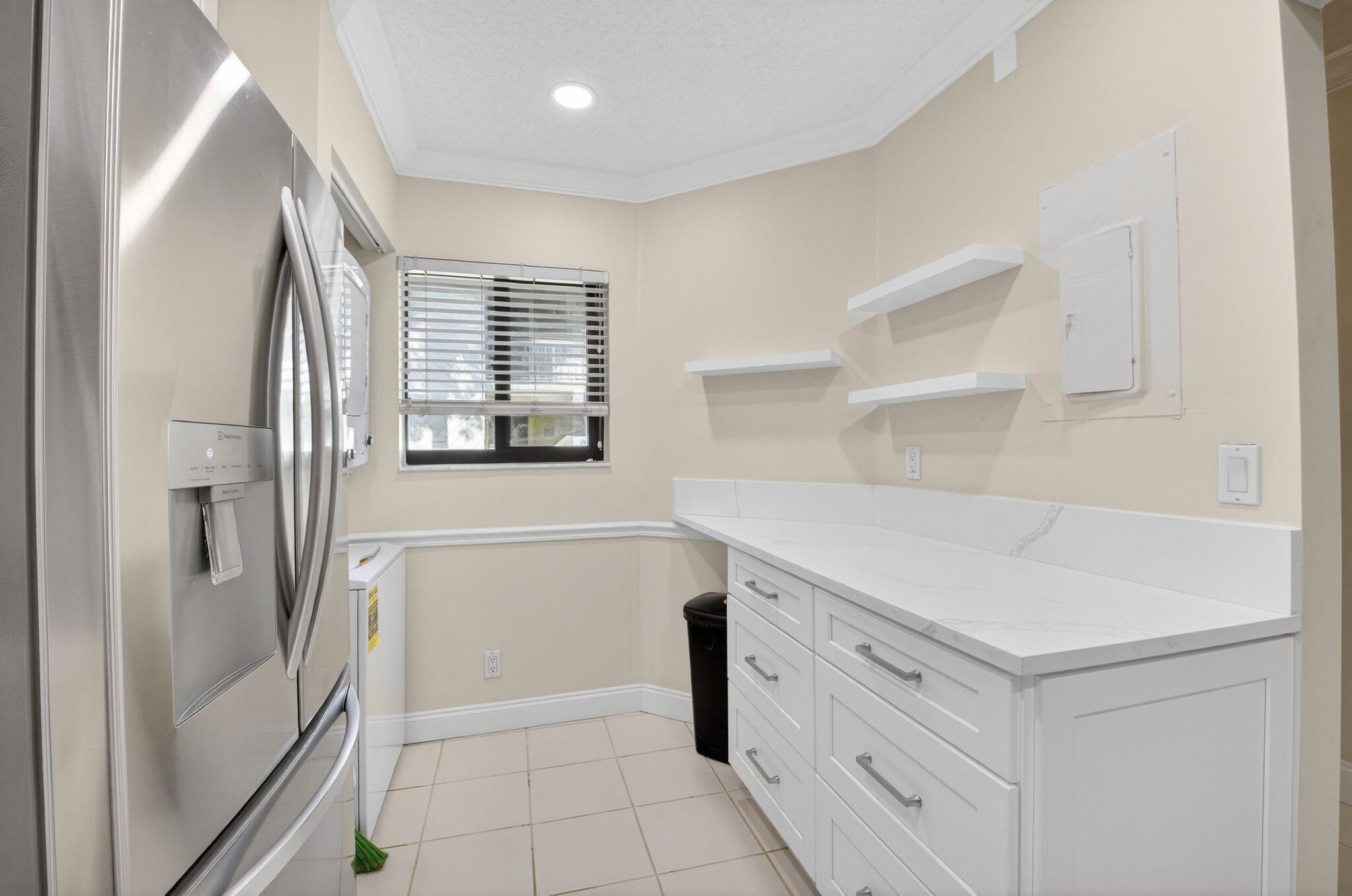 BANYAN COURTS CONDO - Residential