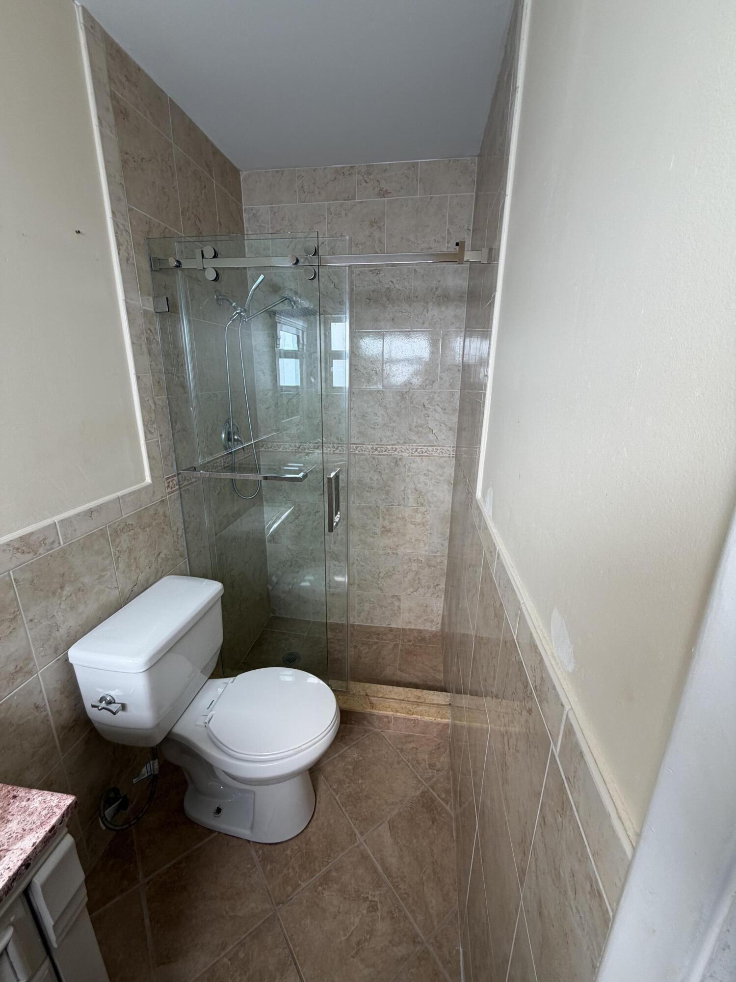 HOLIDAY CITY AT BOCA RATON SEC 4 - Residential Lease