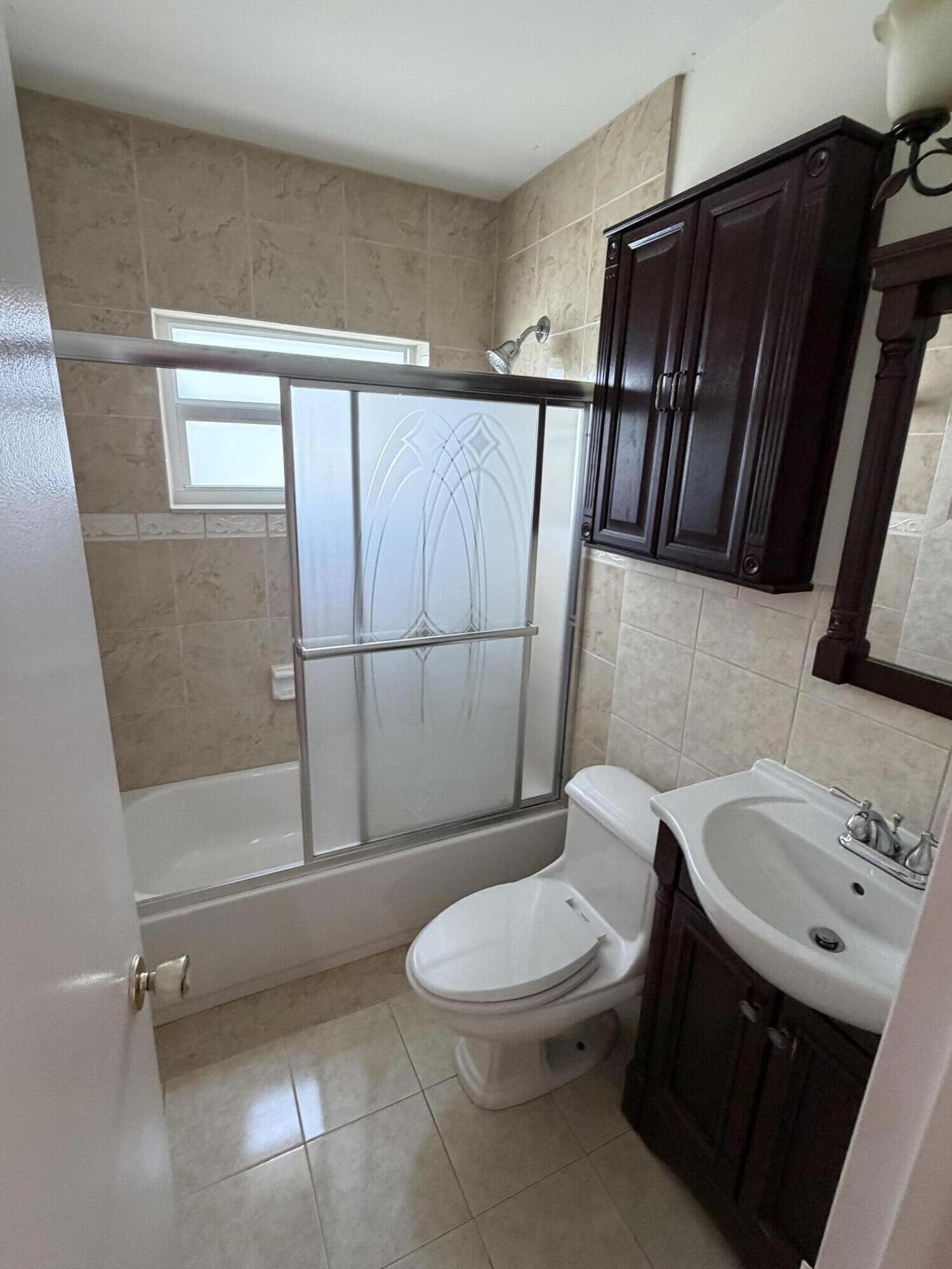 HOLIDAY CITY AT BOCA RATON SEC 4 - Residential Lease