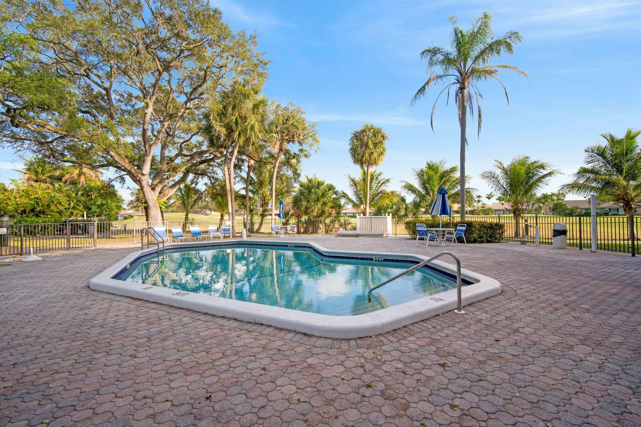 EMERALD HILLS C C APTS CONDO - Residential Lease
