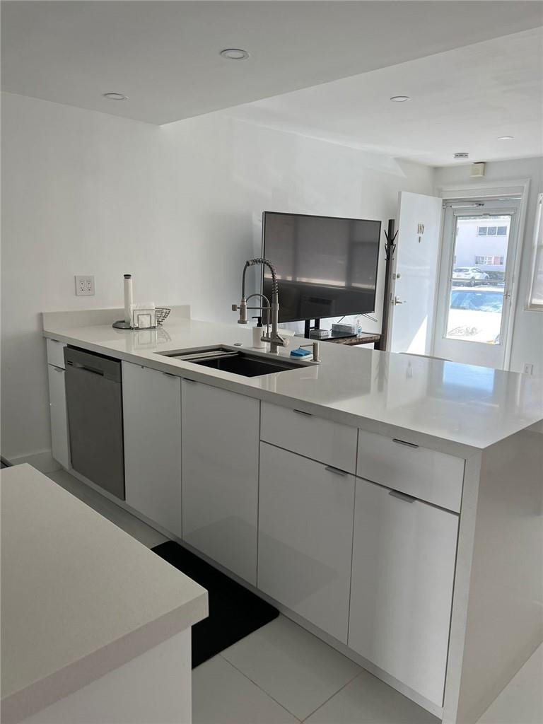 HARWICK HOUSE INC CONDO - Residential Lease