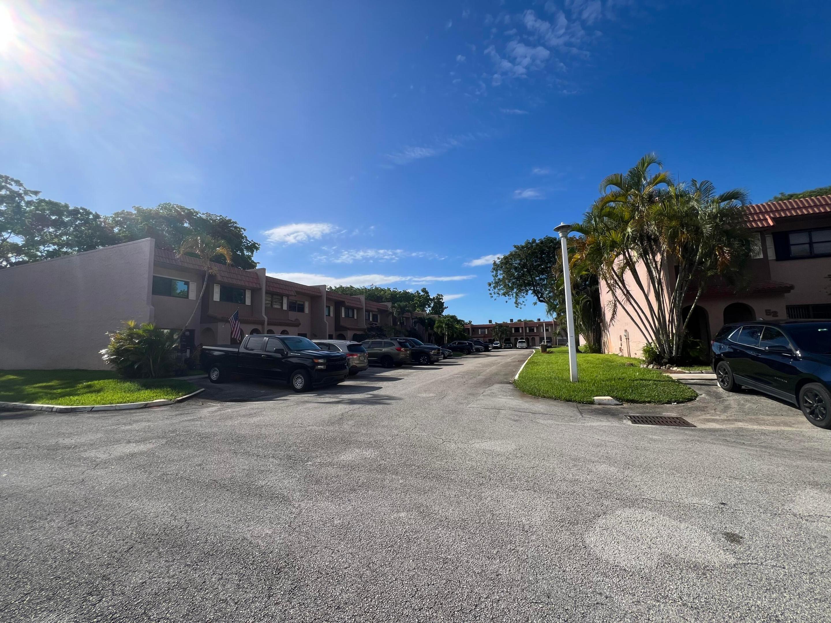 VALENCIA VILLAGE CONDO PHASE I - Residential Lease