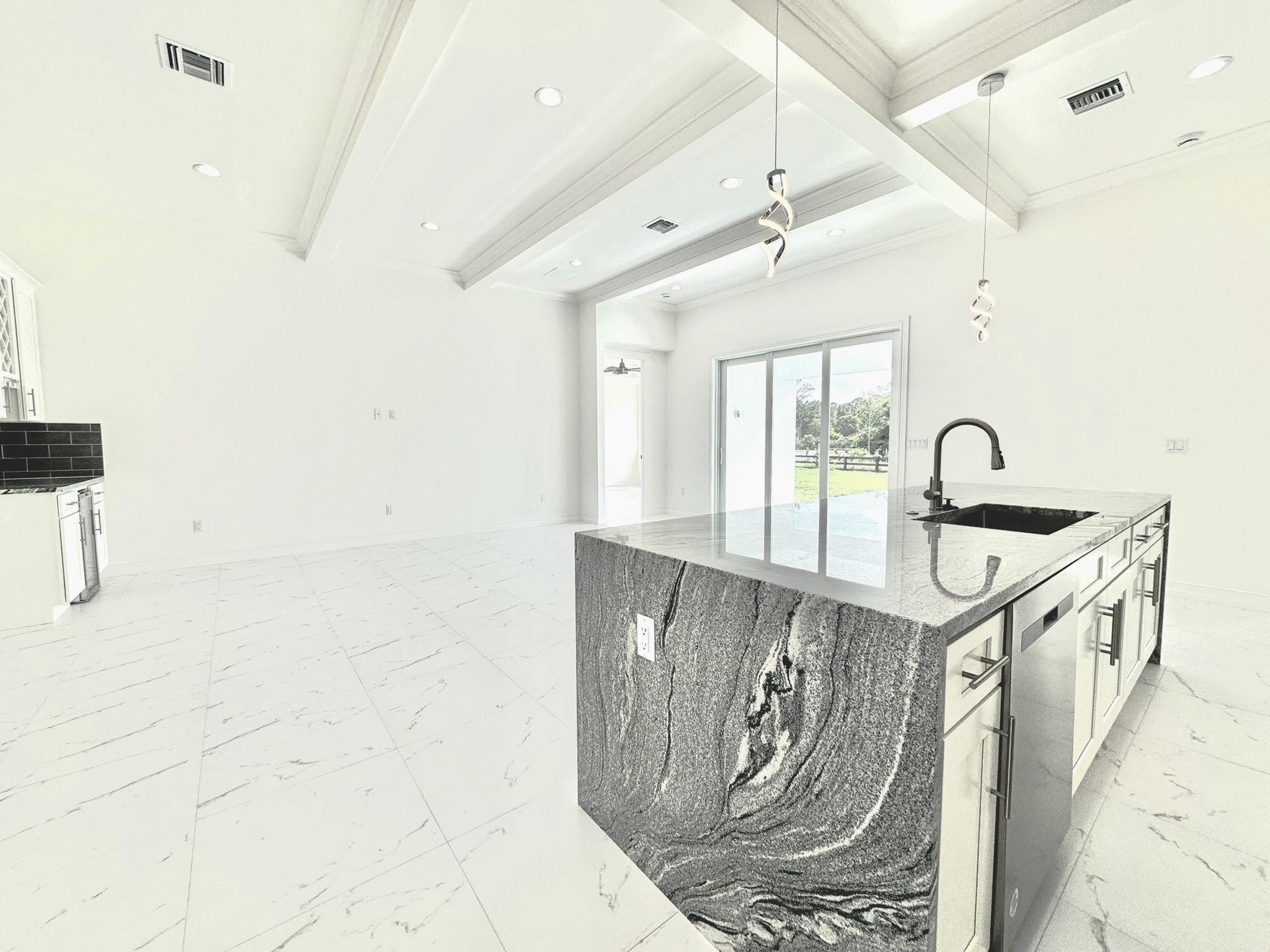 Acreage & Unrec - Residential