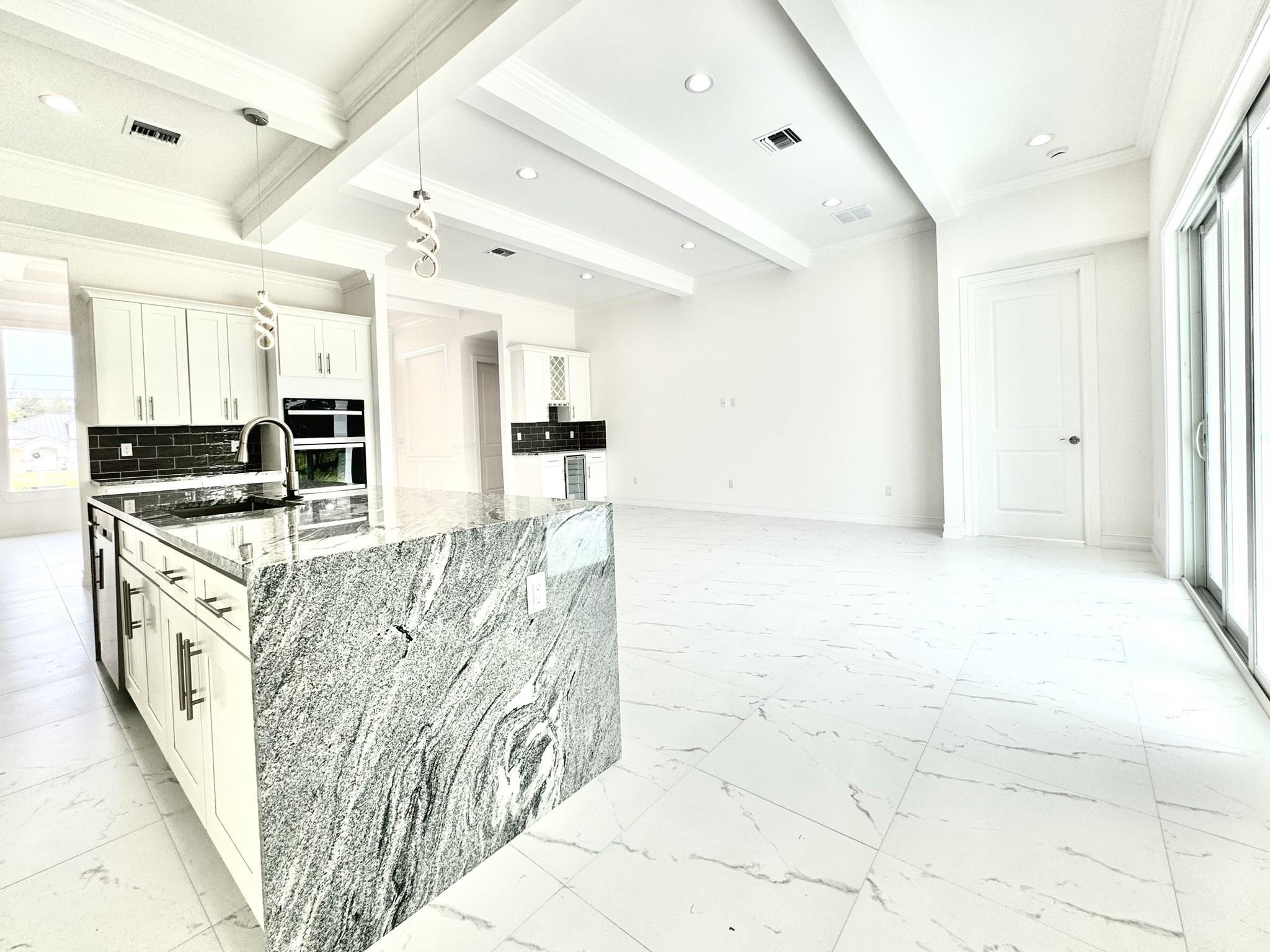 Acreage & Unrec - Residential