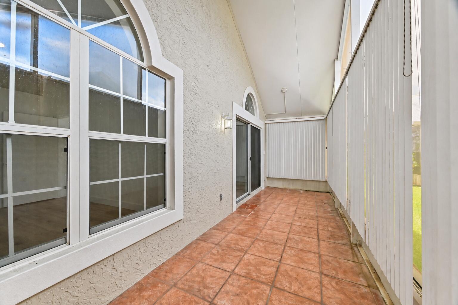 KINGS ISLE - Residential