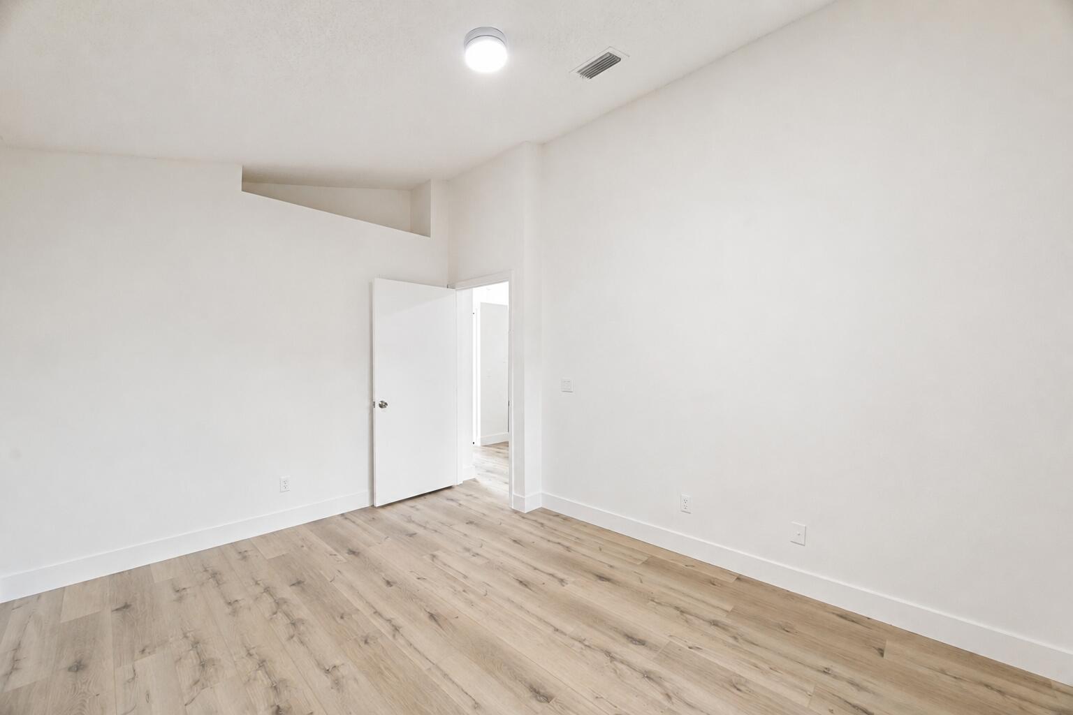 KINGS ISLE - Residential