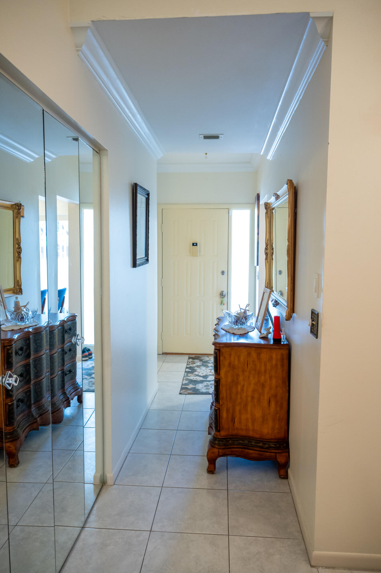 MEED RACQUET CLUB 4 - Residential