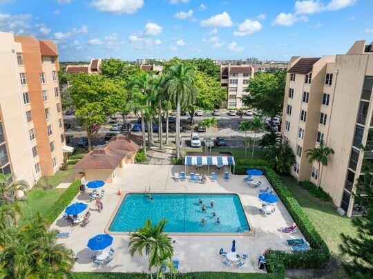 CONDOMINIUM 2 OF ENVIRON II - Residential