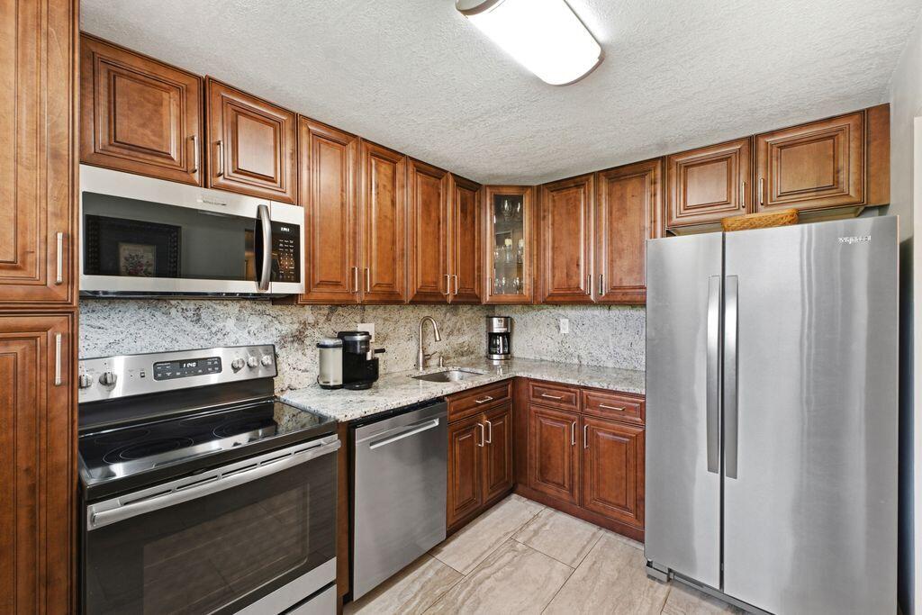 CONDOMINIUM 2 OF ENVIRON II - Residential