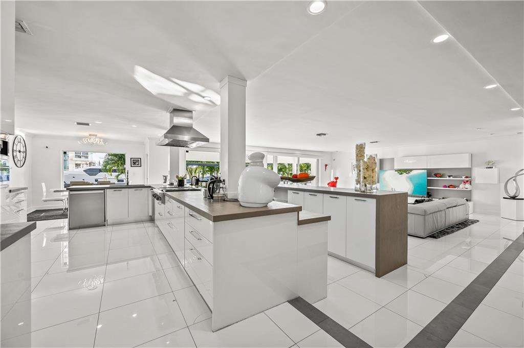HARBOR BEACH - Residential