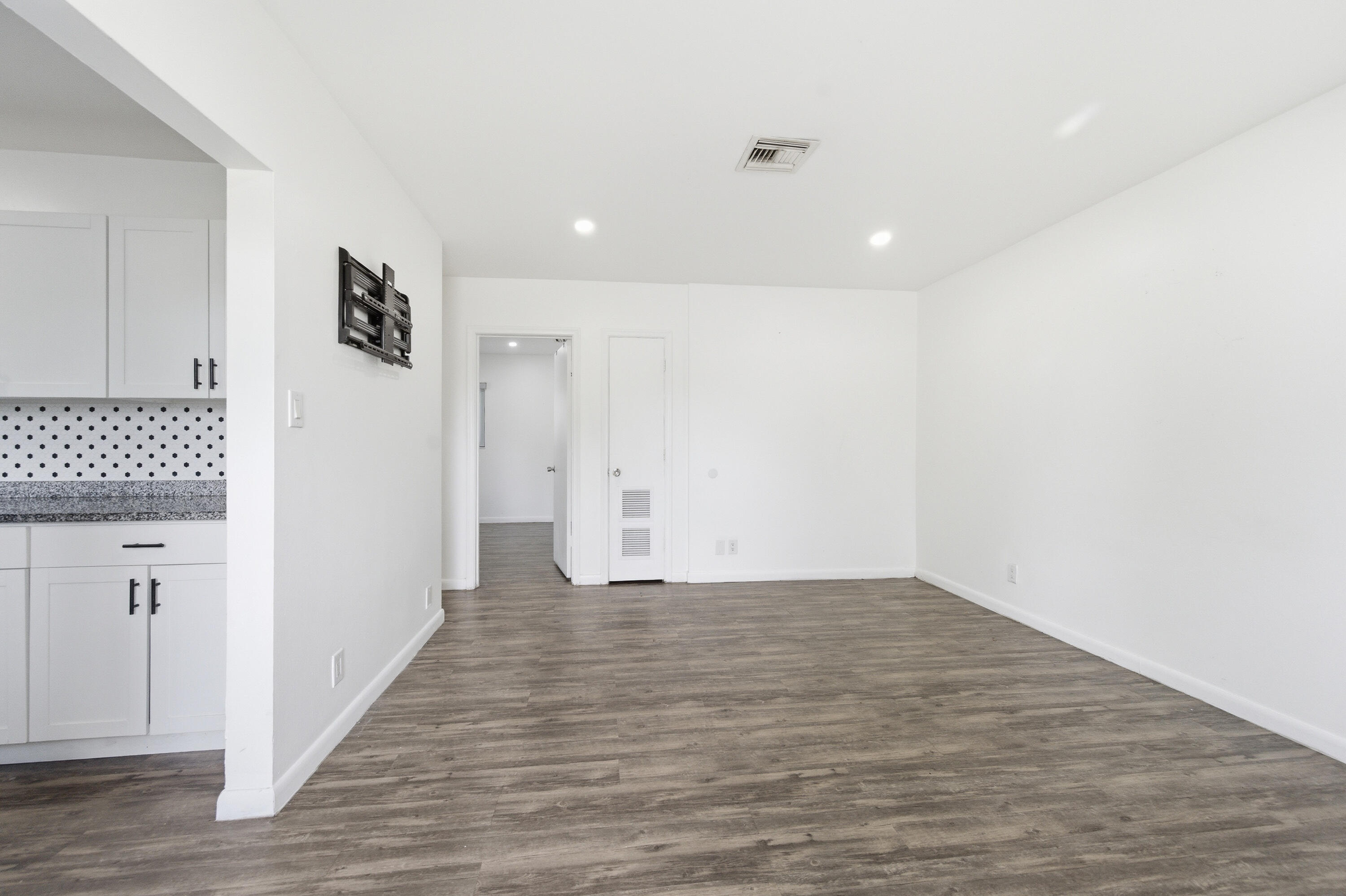 PROSPECT GARDENS - Residential Income