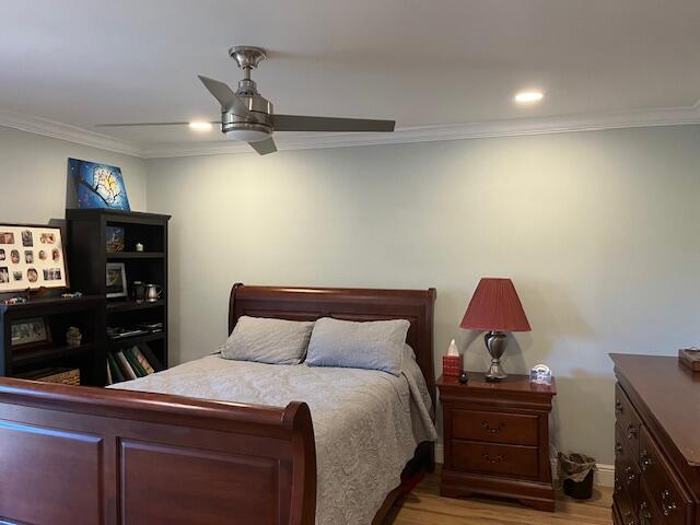 HOLIDAY SPRINGS VILLAGE 1 CONDO - Residential