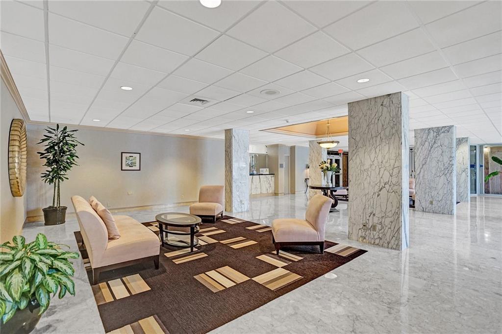 Coral Ridge Towers East - Residential