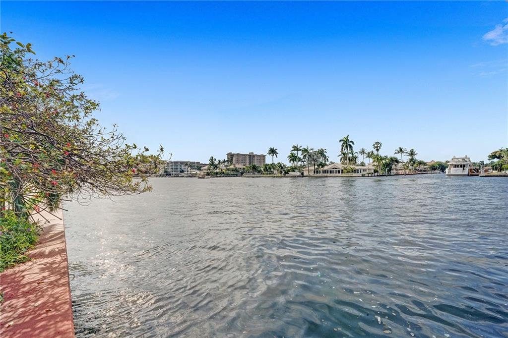 Coral Ridge Towers East - Residential