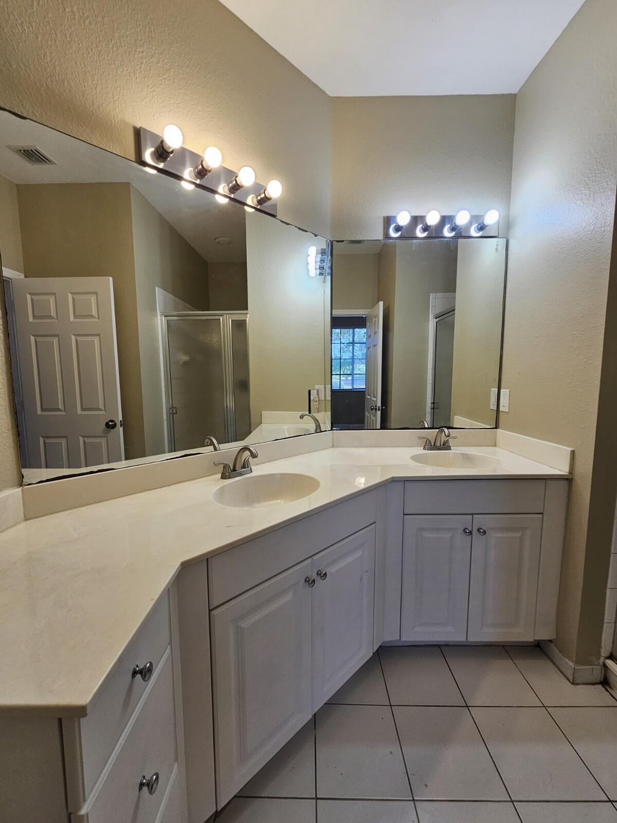 MARSH HARBOUR 4 CONDO - Residential Lease