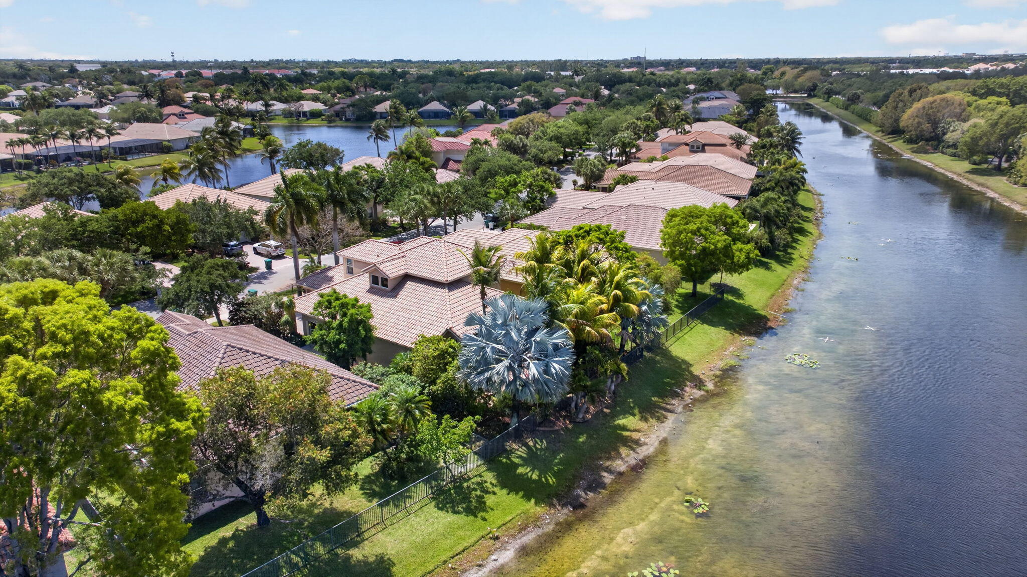 PARKLAND ISLES - Residential