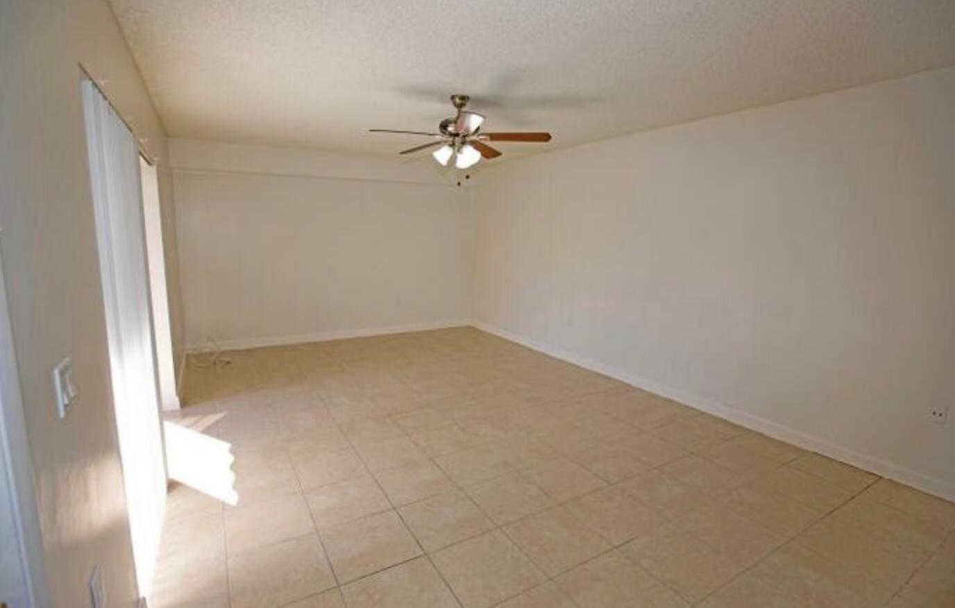 WATERSIDE LUXURY TOWNHOMES CONDO - Residential