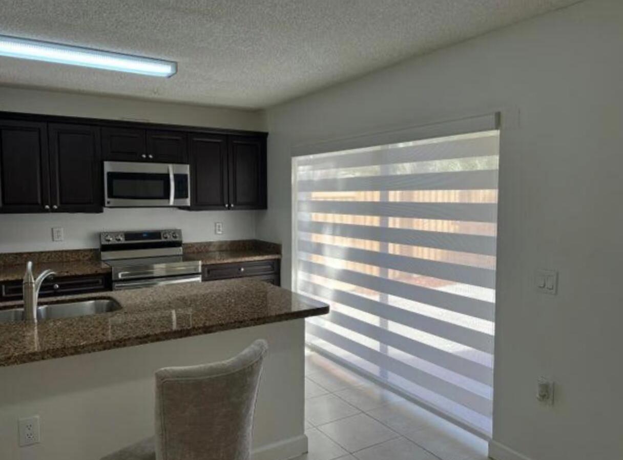 WATERSIDE LUXURY TOWNHOMES CONDO - Residential