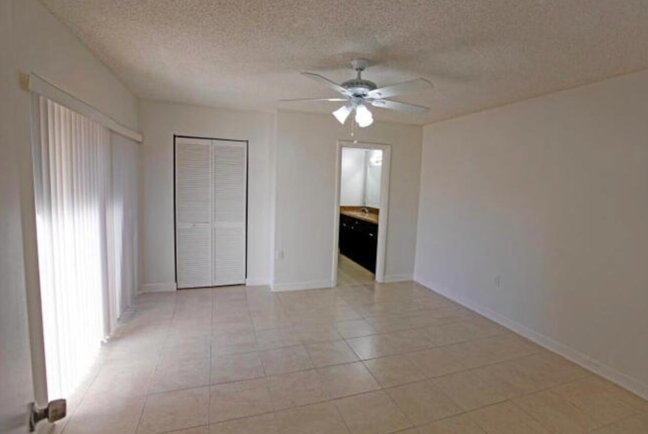 WATERSIDE LUXURY TOWNHOMES CONDO - Residential