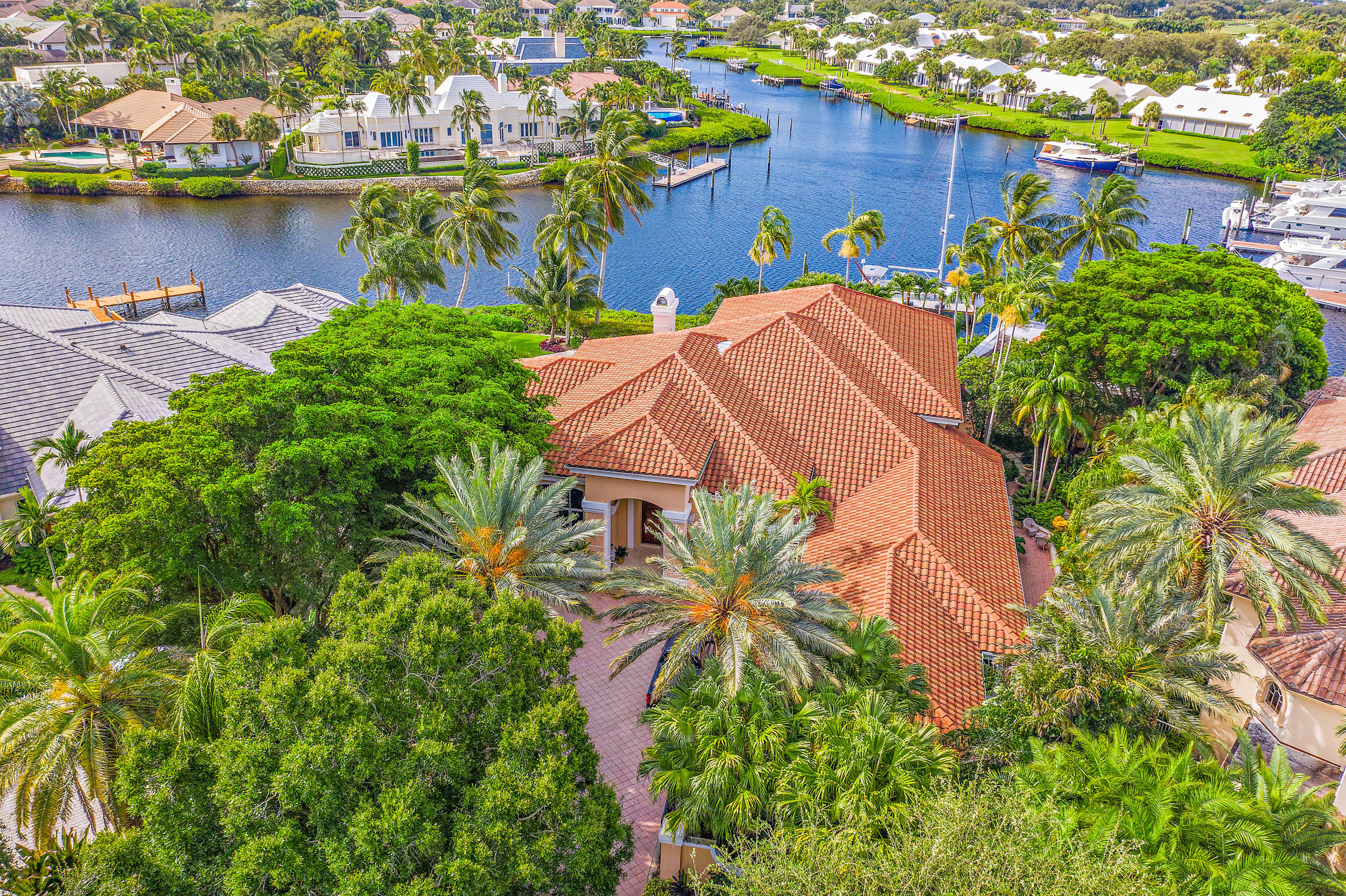 Stunning Views from every room. Ideally located in Admirals Cove, the premiere community for golf and boating.