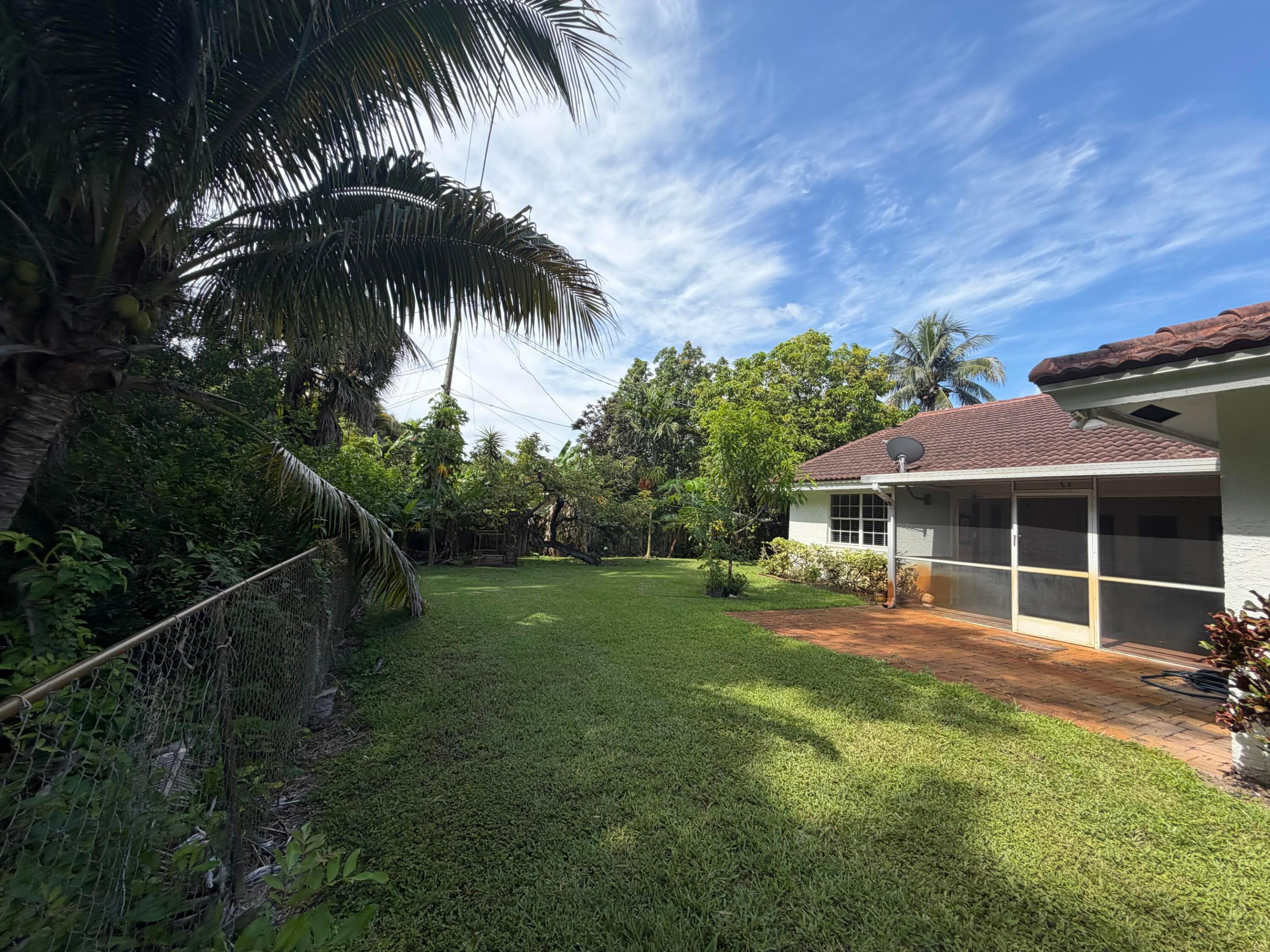 ALBERT LAKES GARDEN - Residential