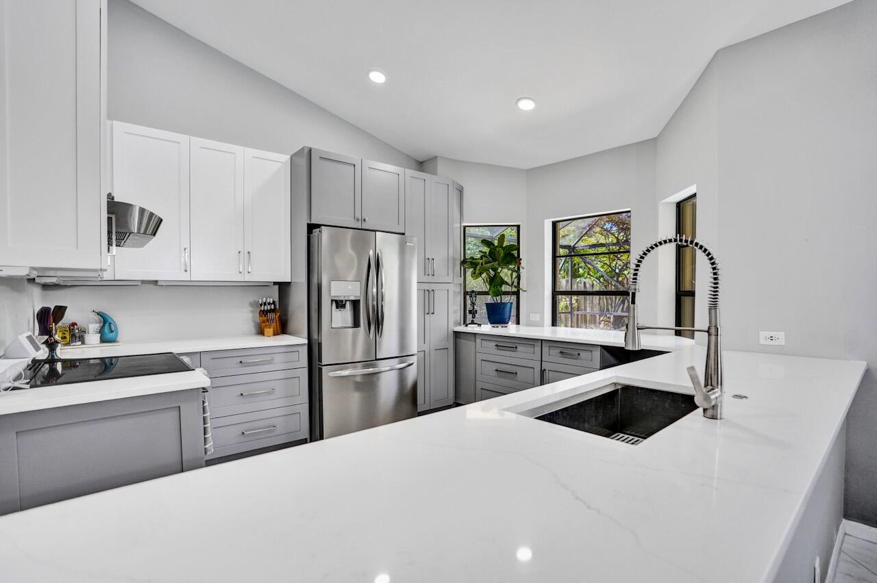 MEADOWS 300 1 - Residential