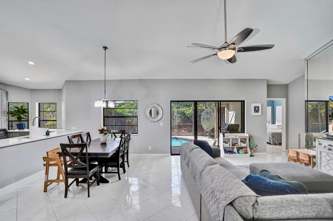 MEADOWS 300 1 - Residential